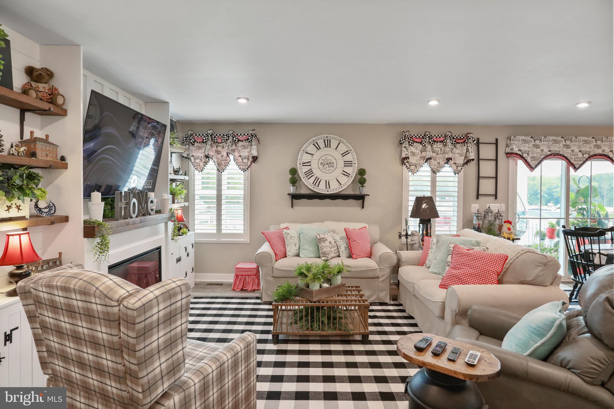 3438 Azalea Rd