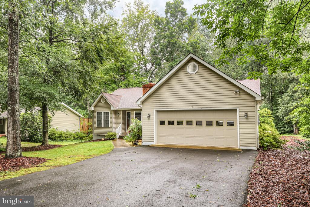 121 Jefferson Ave