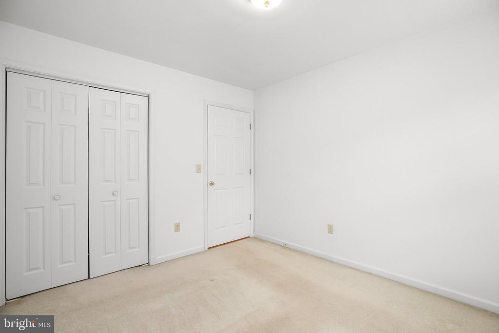 121 Jefferson Ave