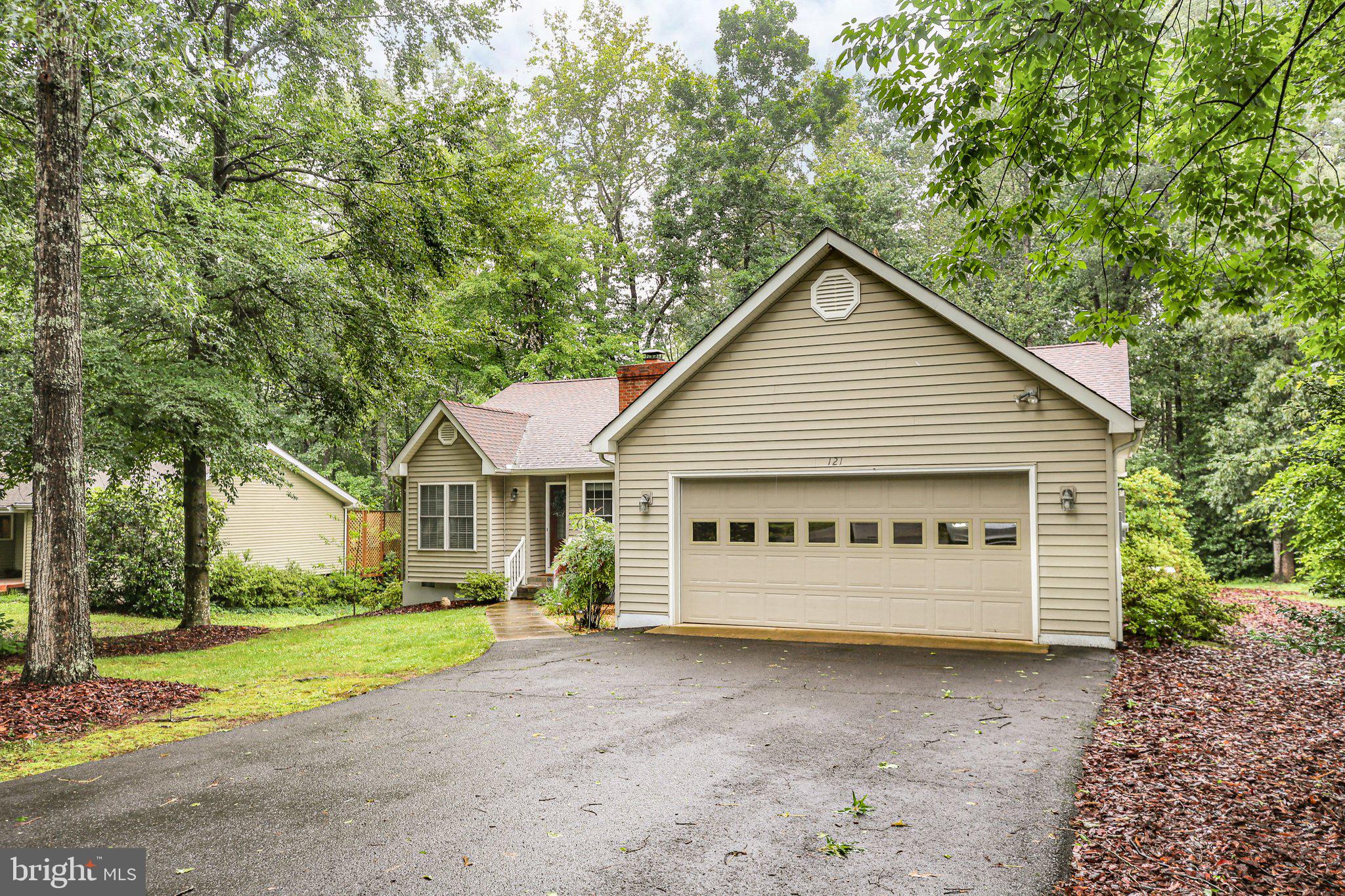 121 Jefferson Ave