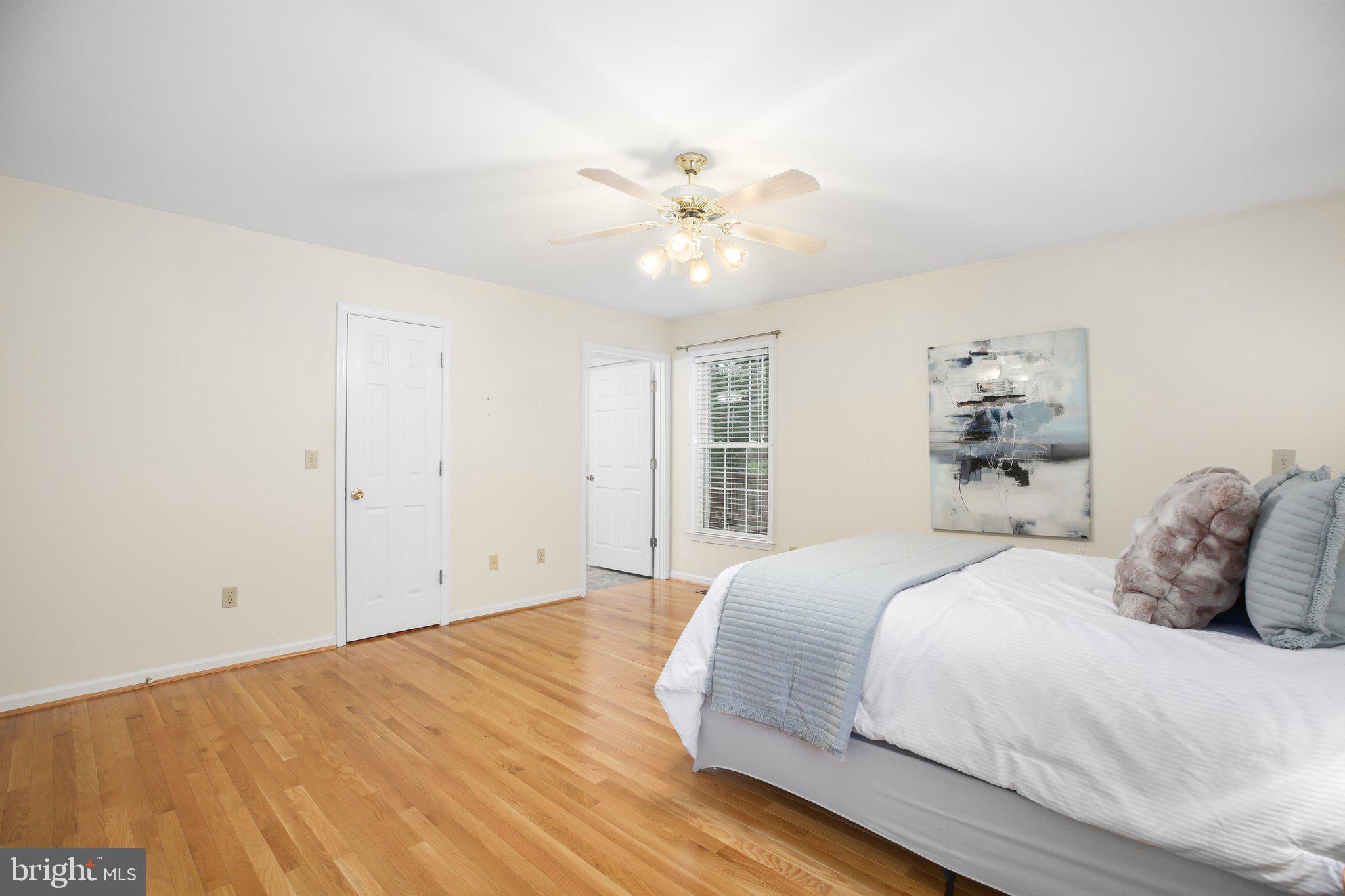 121 Jefferson Ave