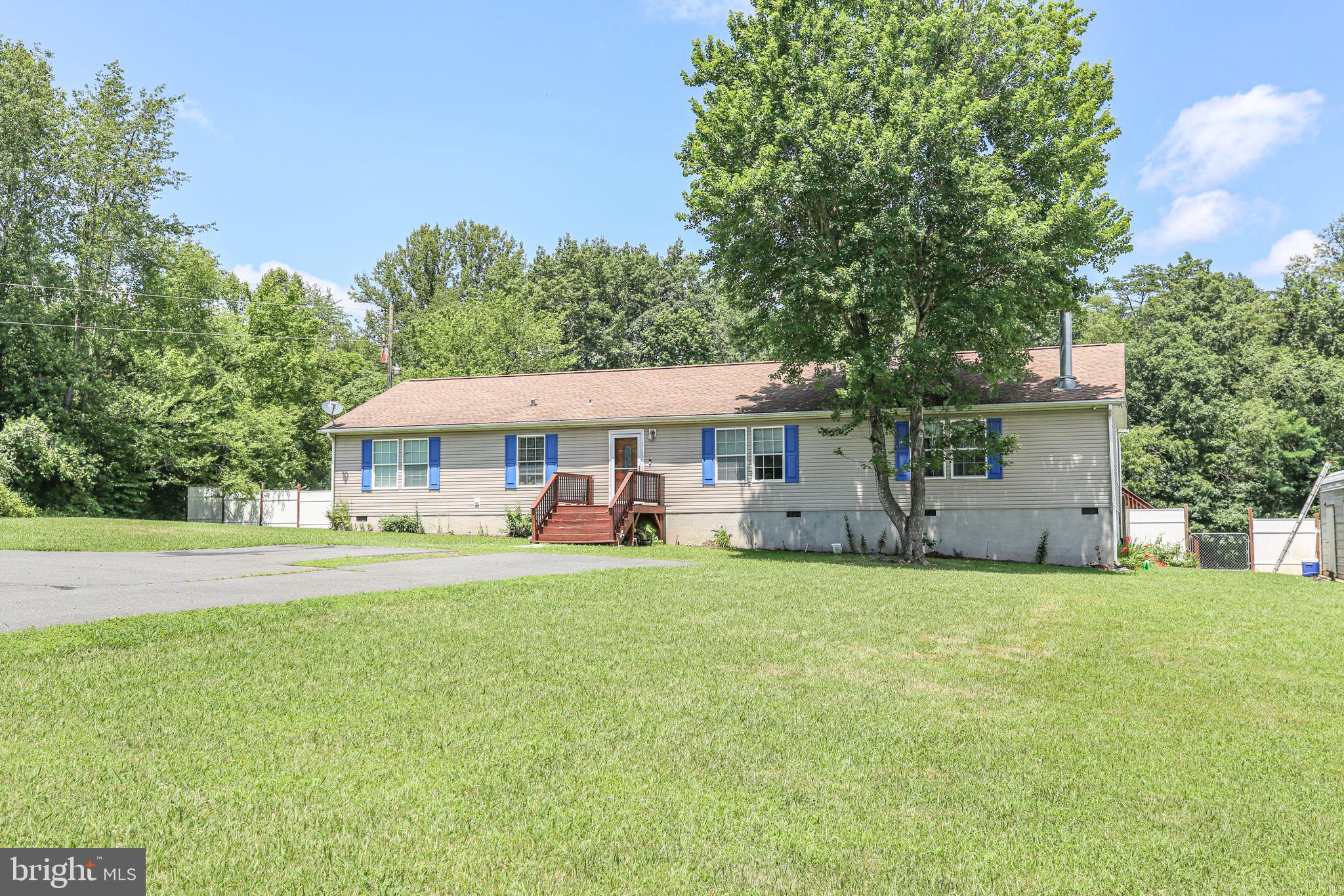 4253 Rolling Hills Dr