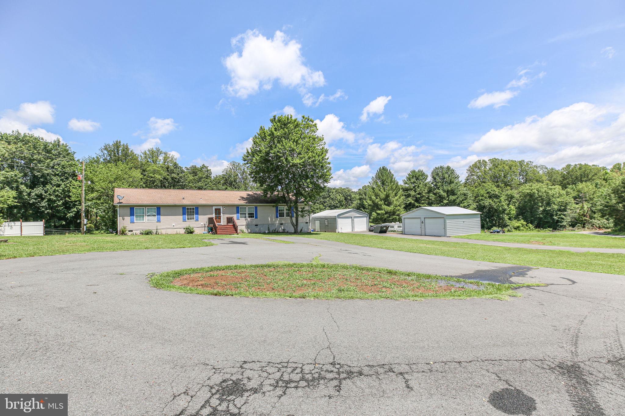 4253 Rolling Hills Dr