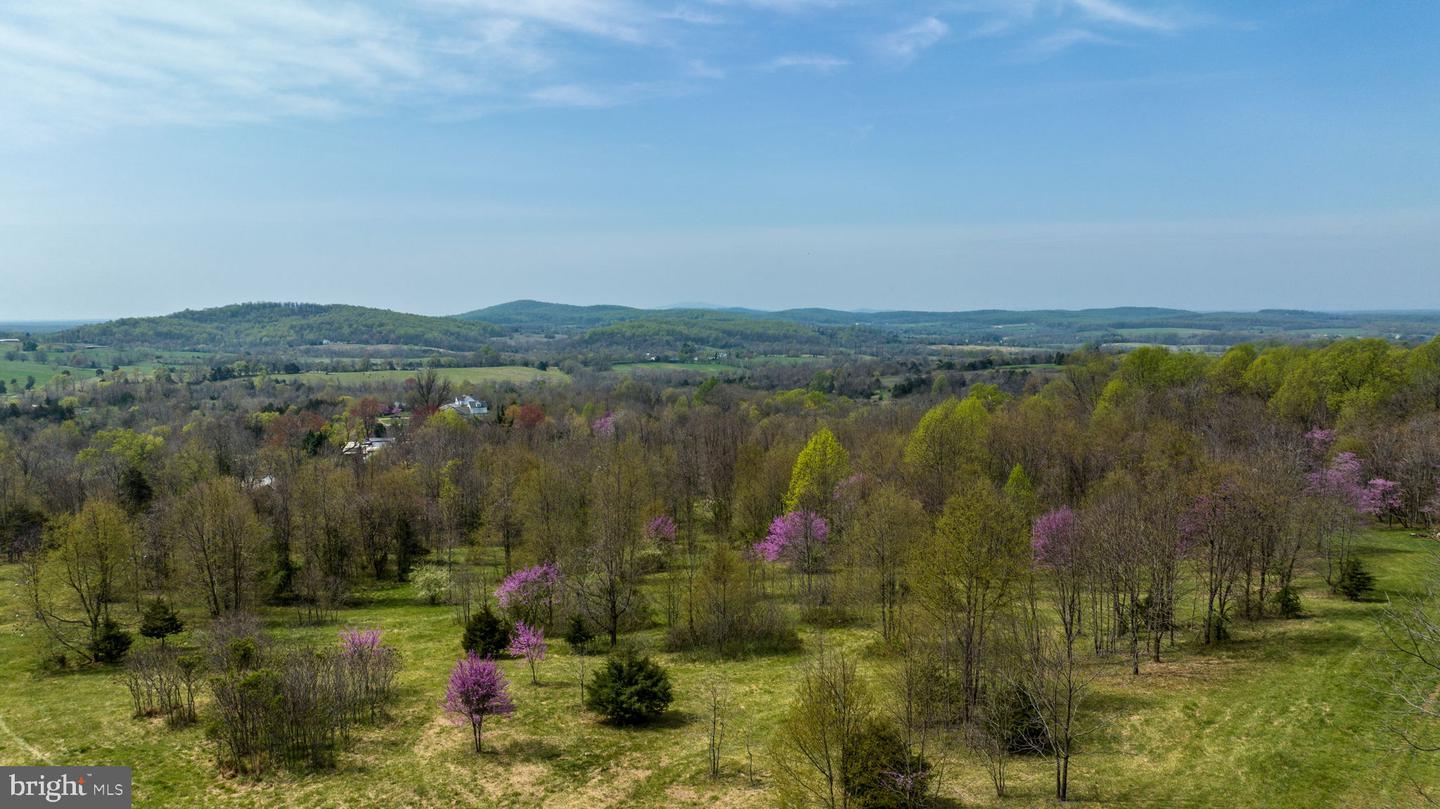 Lot 23 Hawthorne Dr
