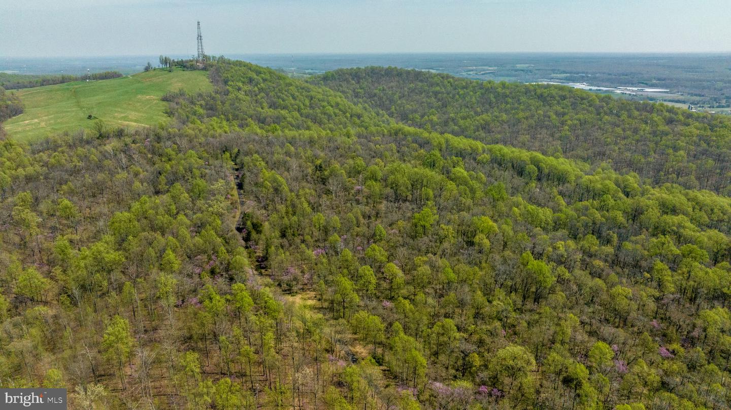 Lot 18 Hawthorne Dr