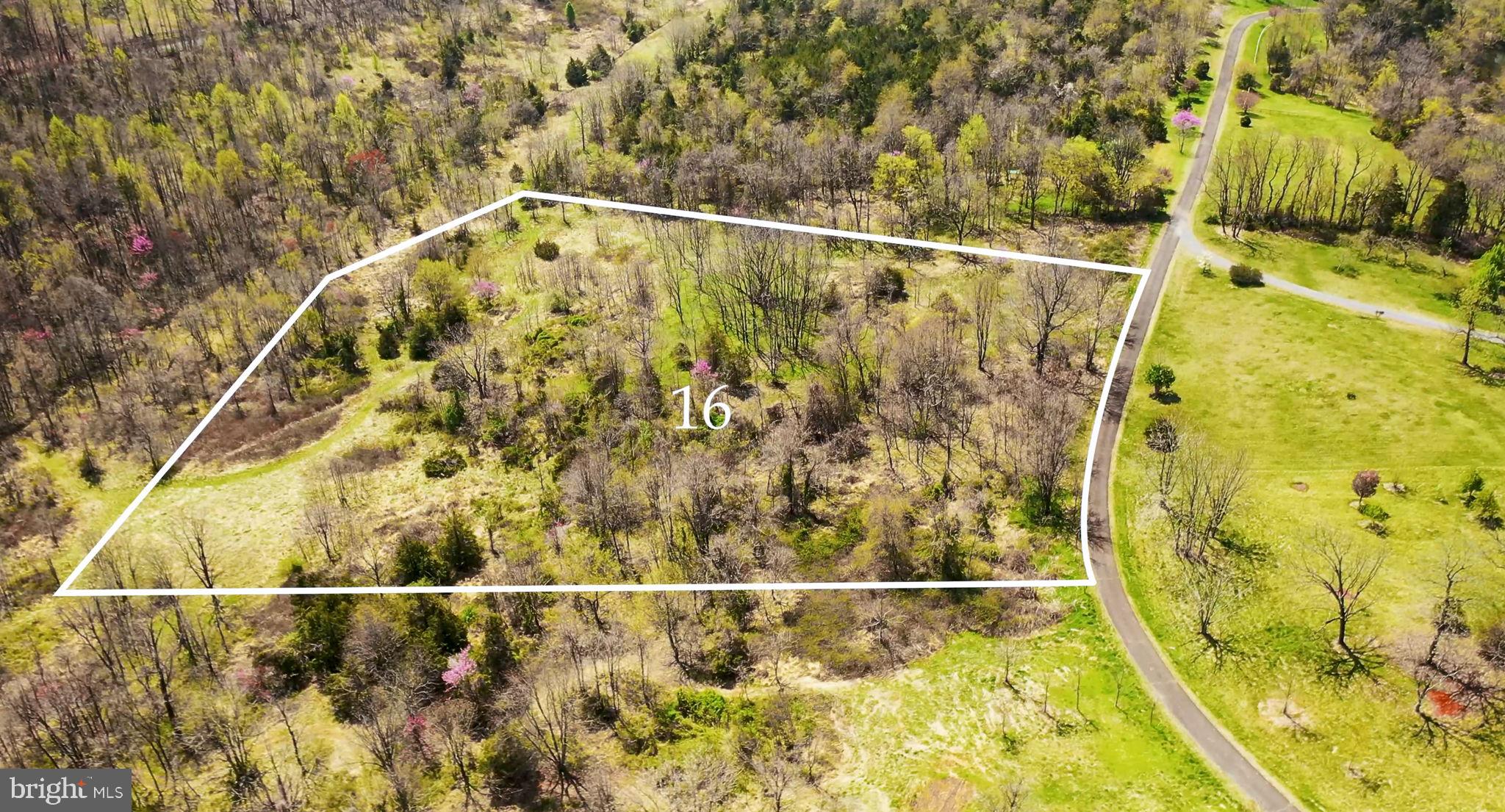 Lot 16 Hawthorne Dr