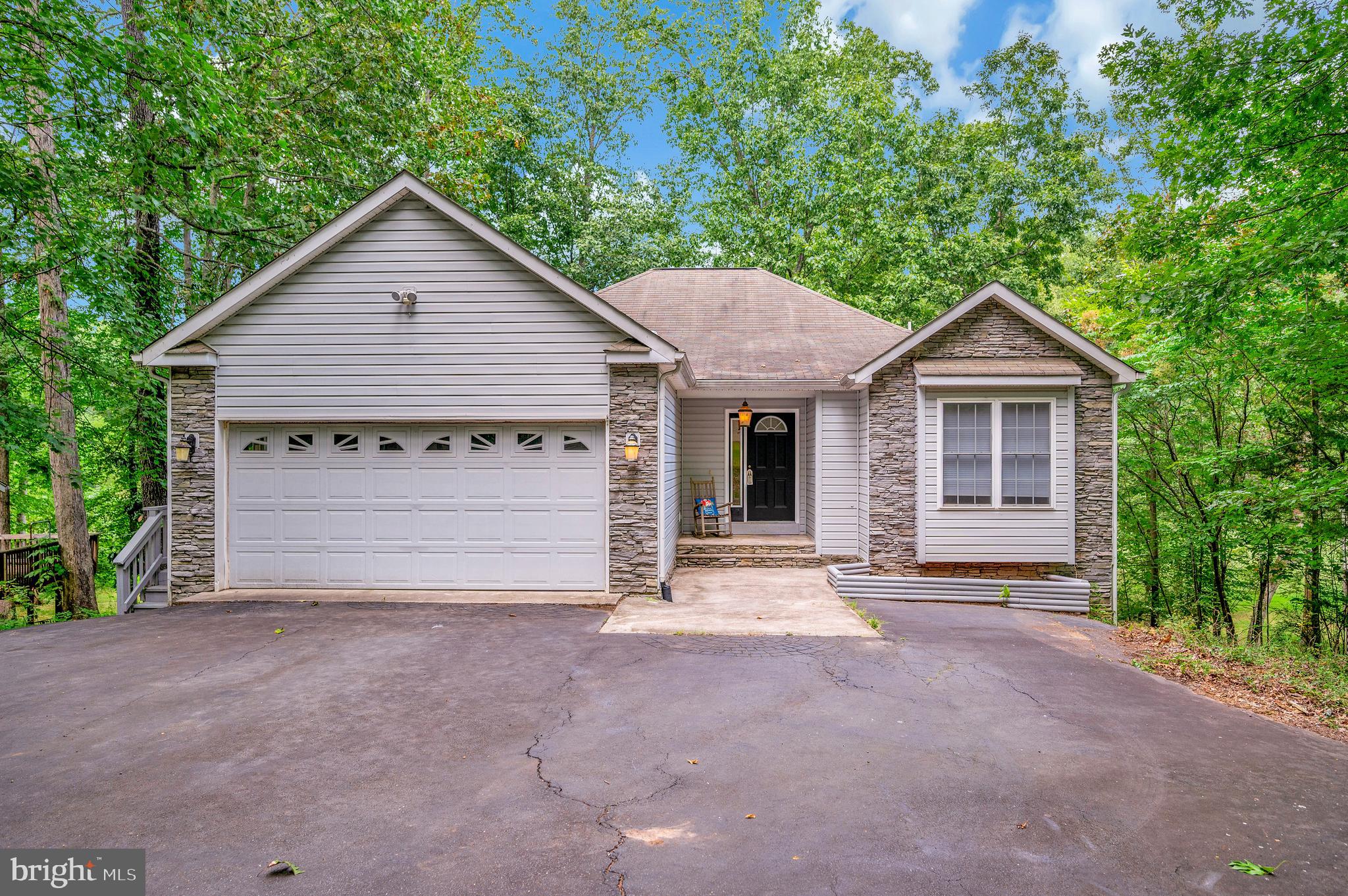1115 Eastover Pkwy