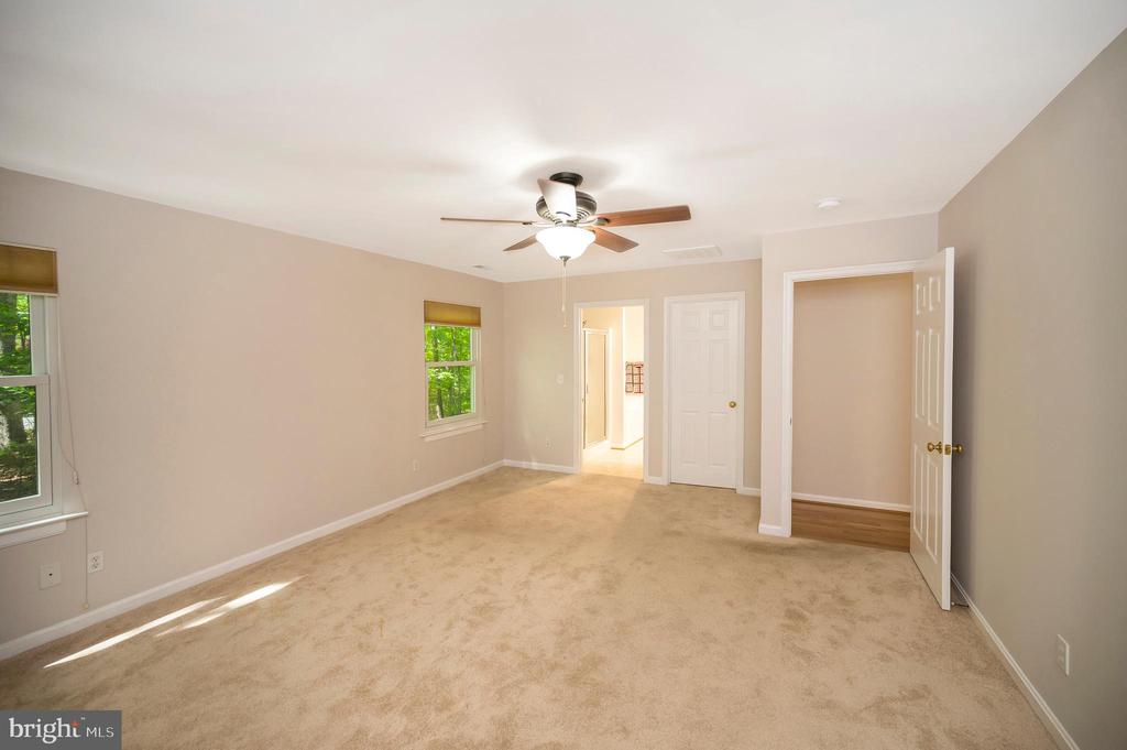 317 Edgehill Dr