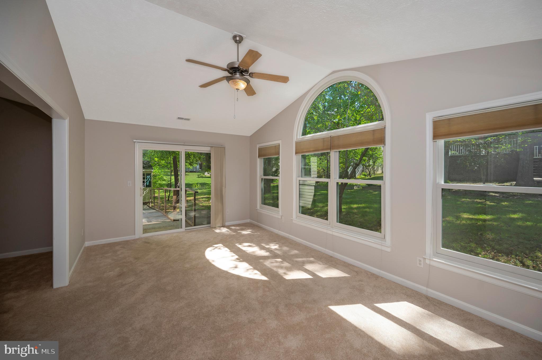 317 Edgehill Dr