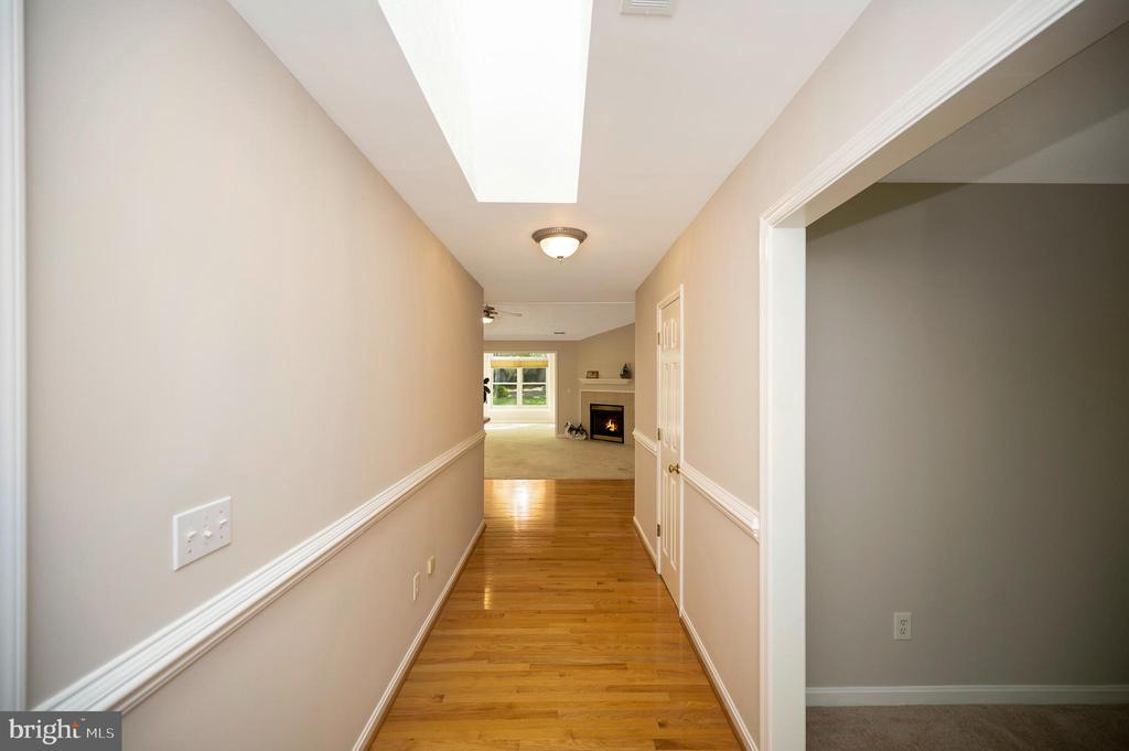 317 Edgehill Dr