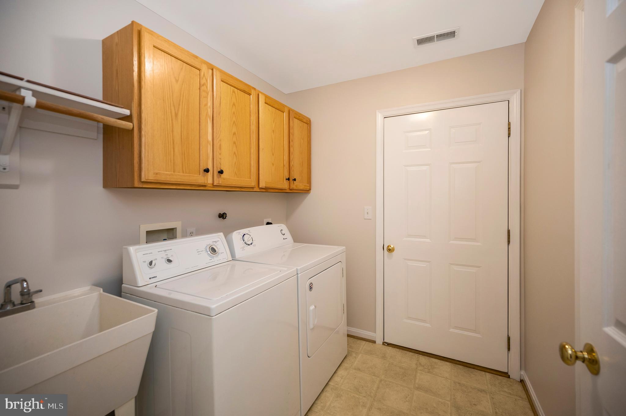 317 Edgehill Dr