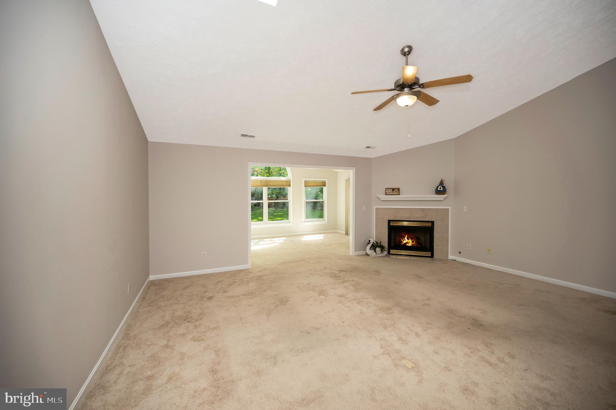 317 Edgehill Dr