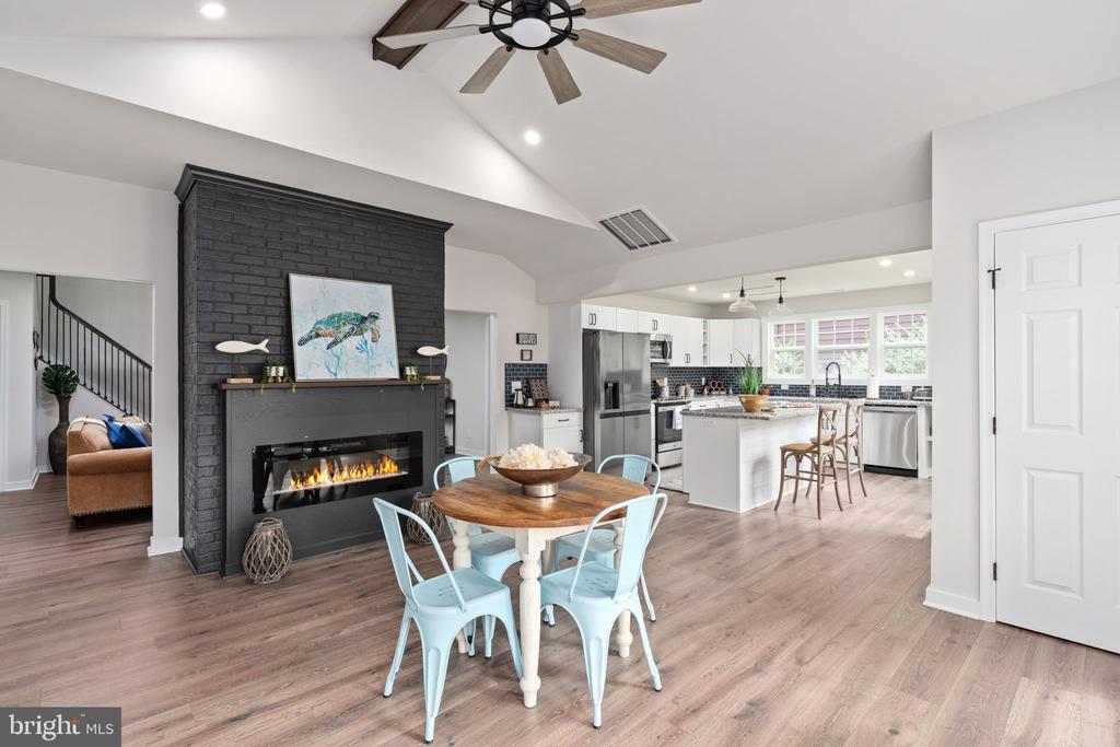 121 BIRCHSIDE CIRCLE