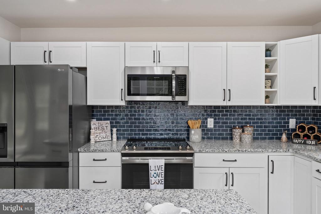 121 BIRCHSIDE CIRCLE
