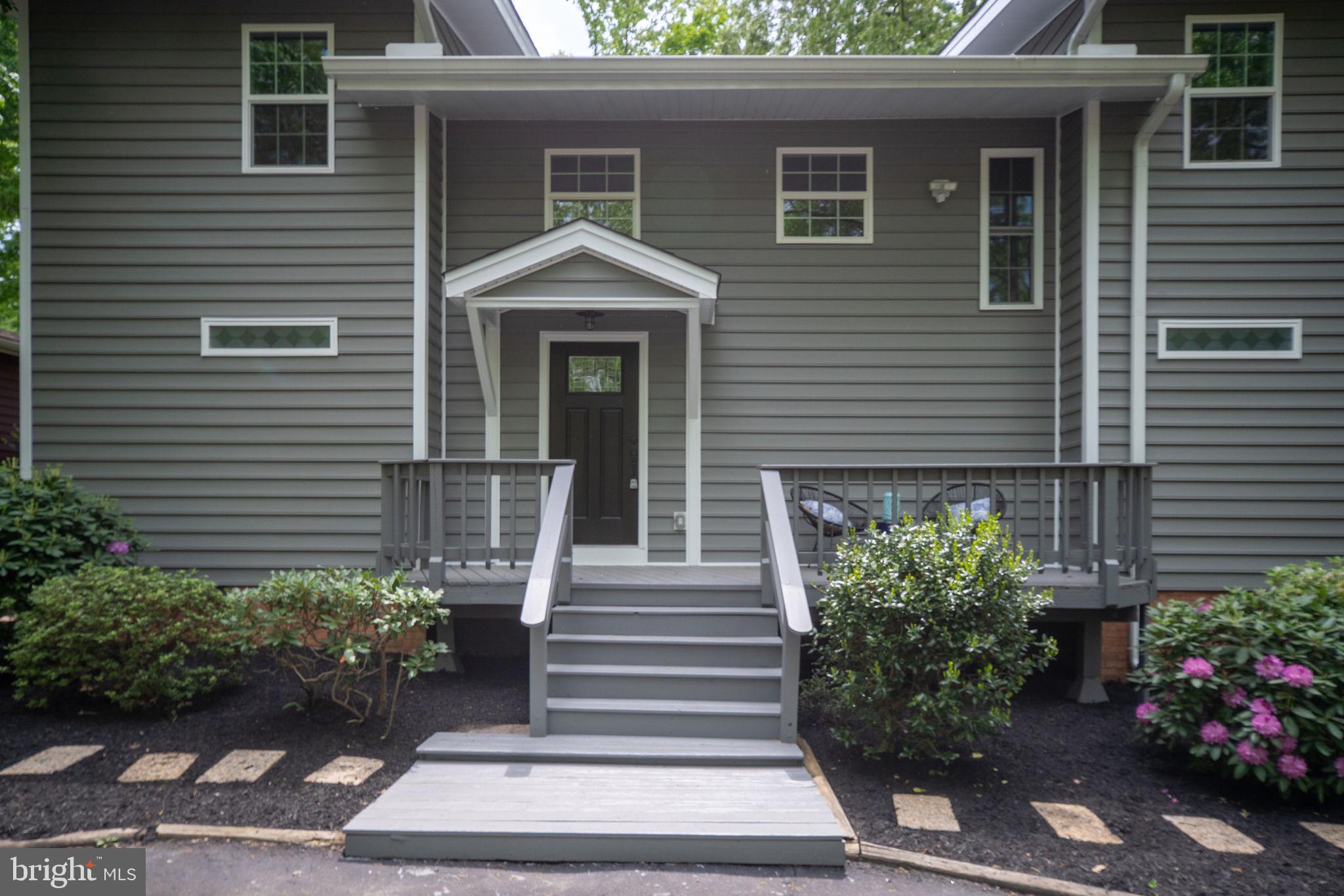 121 BIRCHSIDE CIRCLE