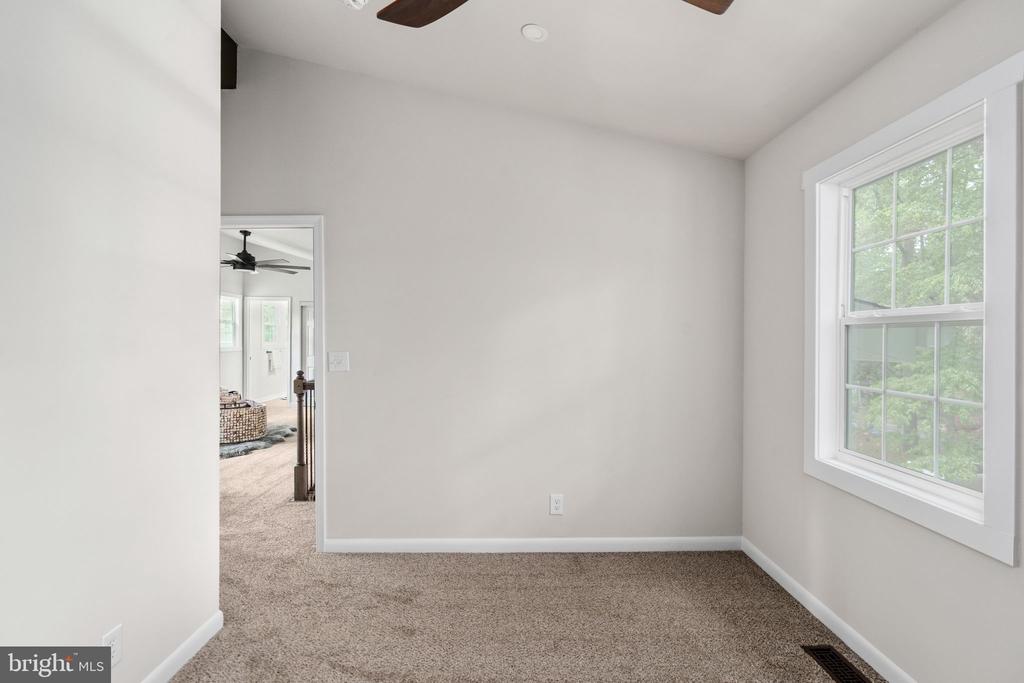 121 BIRCHSIDE CIRCLE