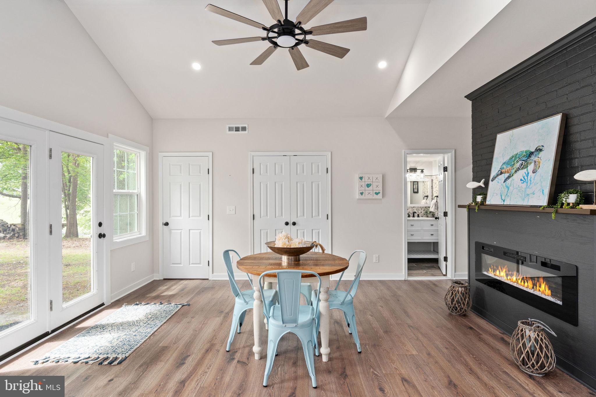 121 BIRCHSIDE CIRCLE