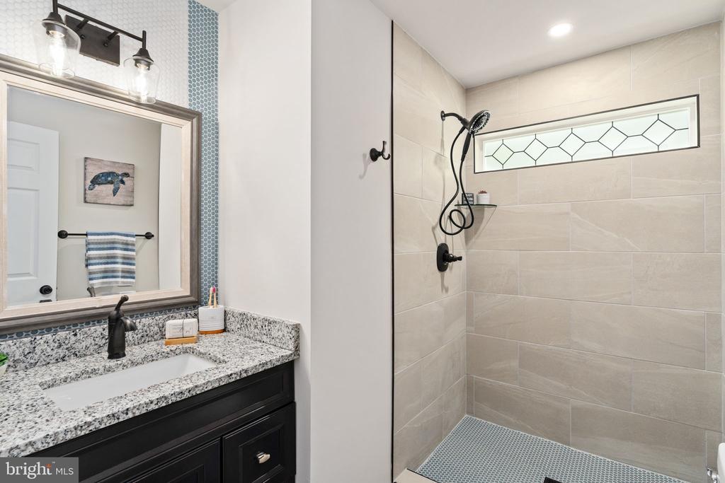 121 BIRCHSIDE CIRCLE