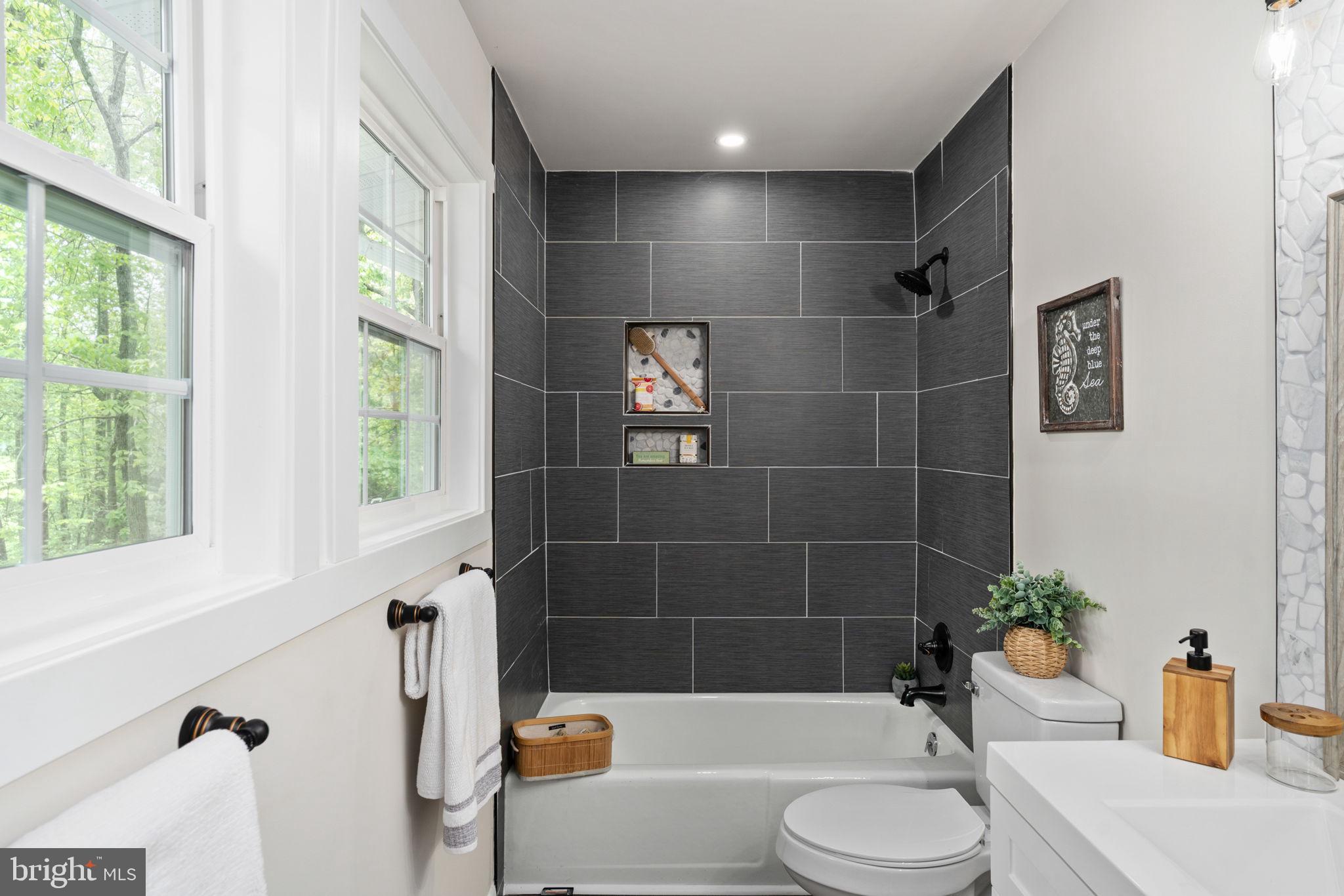 121 BIRCHSIDE CIRCLE