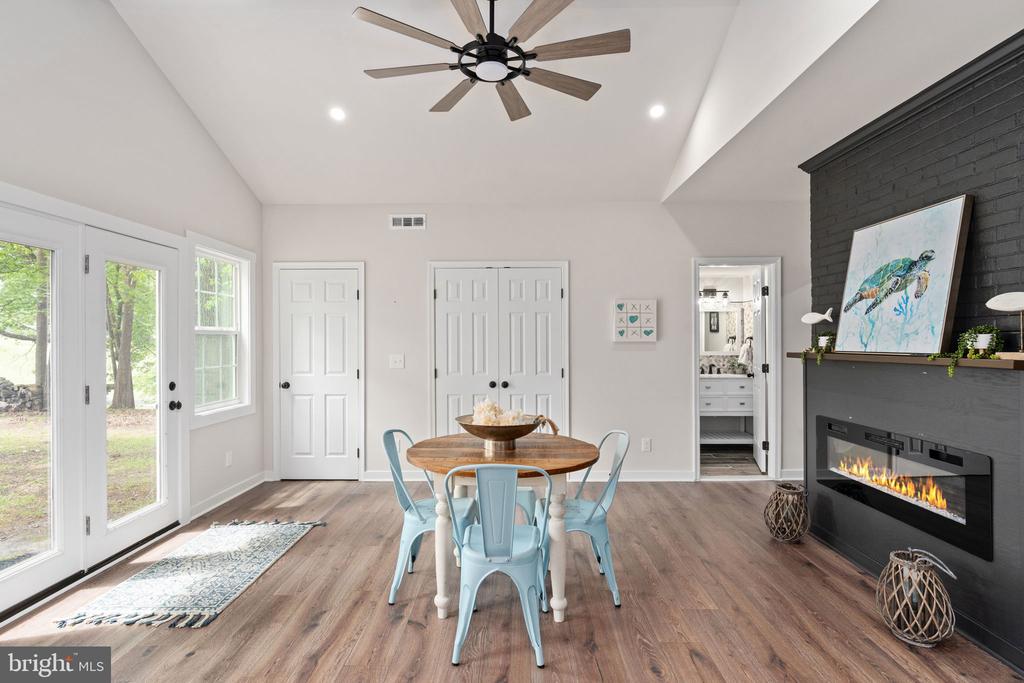 121 BIRCHSIDE CIRCLE