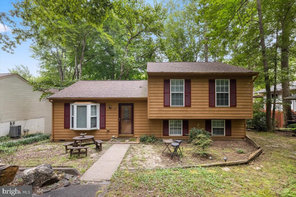 115 INDIAN HILLS ROAD