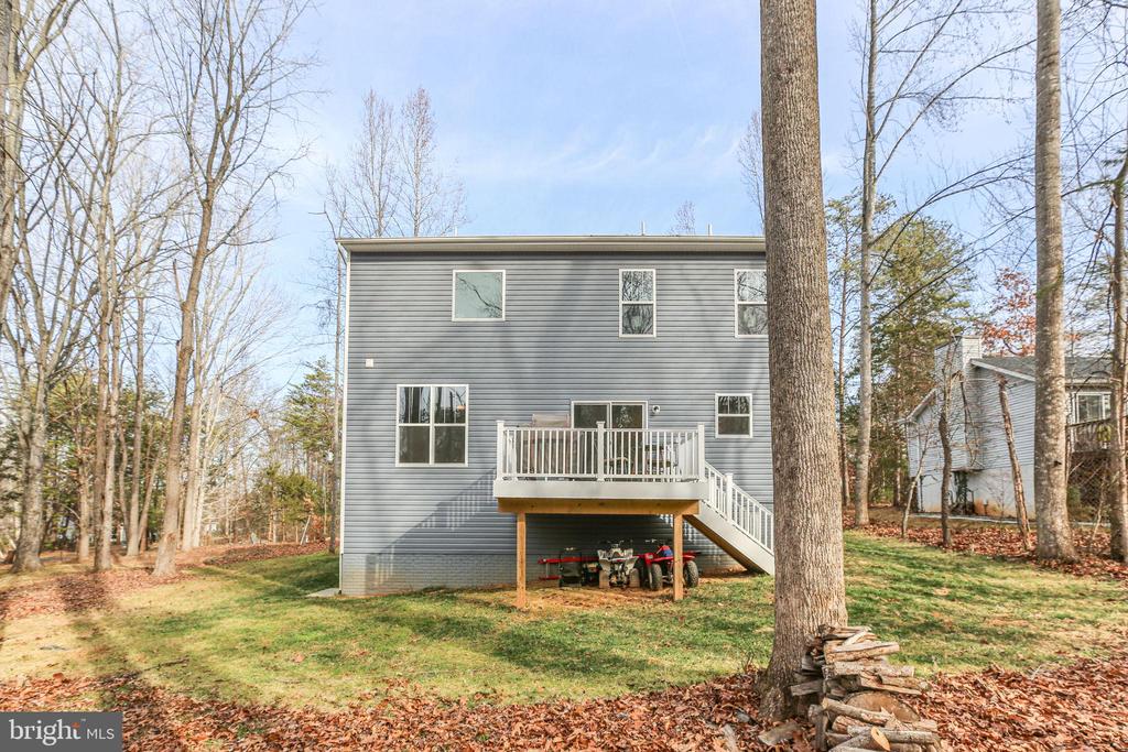 2102 LAKEVIEW PARKWAY