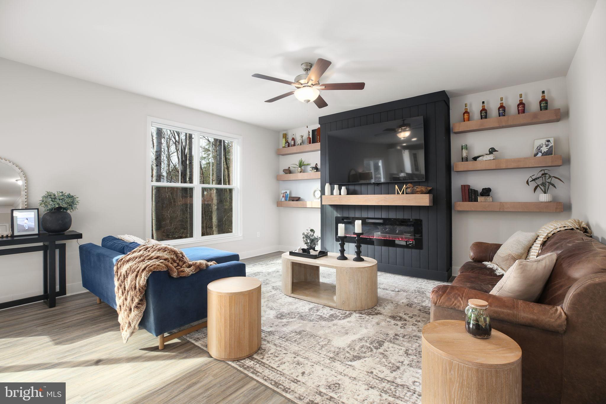 2102 LAKEVIEW PARKWAY