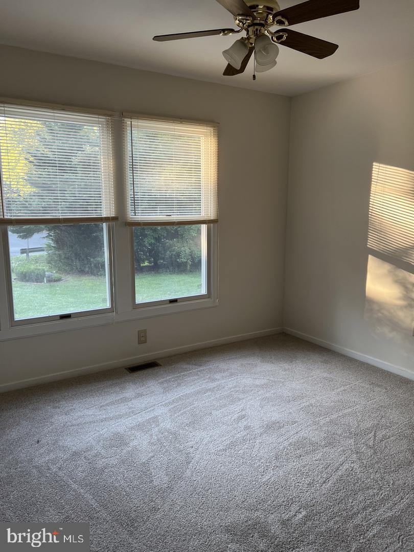 1006 LAKEVIEW PARKWAY