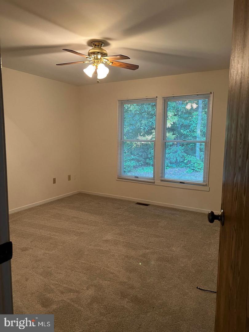 1006 LAKEVIEW PARKWAY