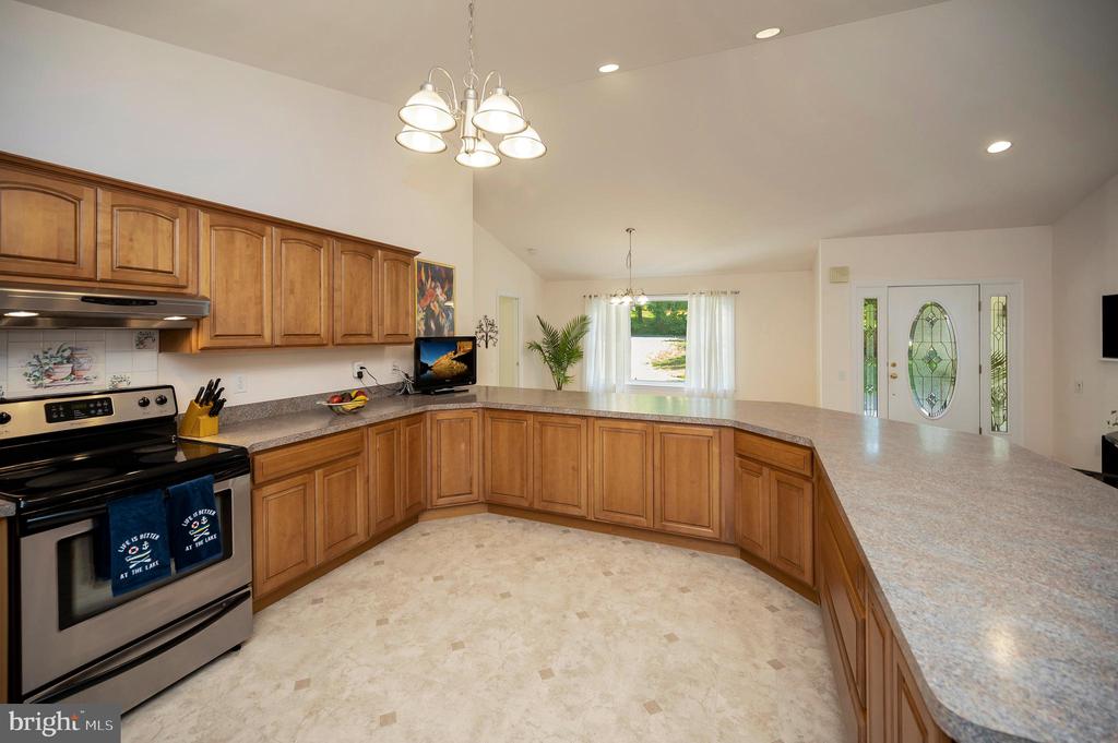 322 BIRCHSIDE CIRCLE