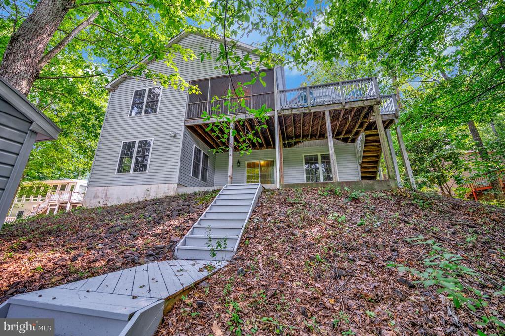 1115 EASTOVER PARKWAY