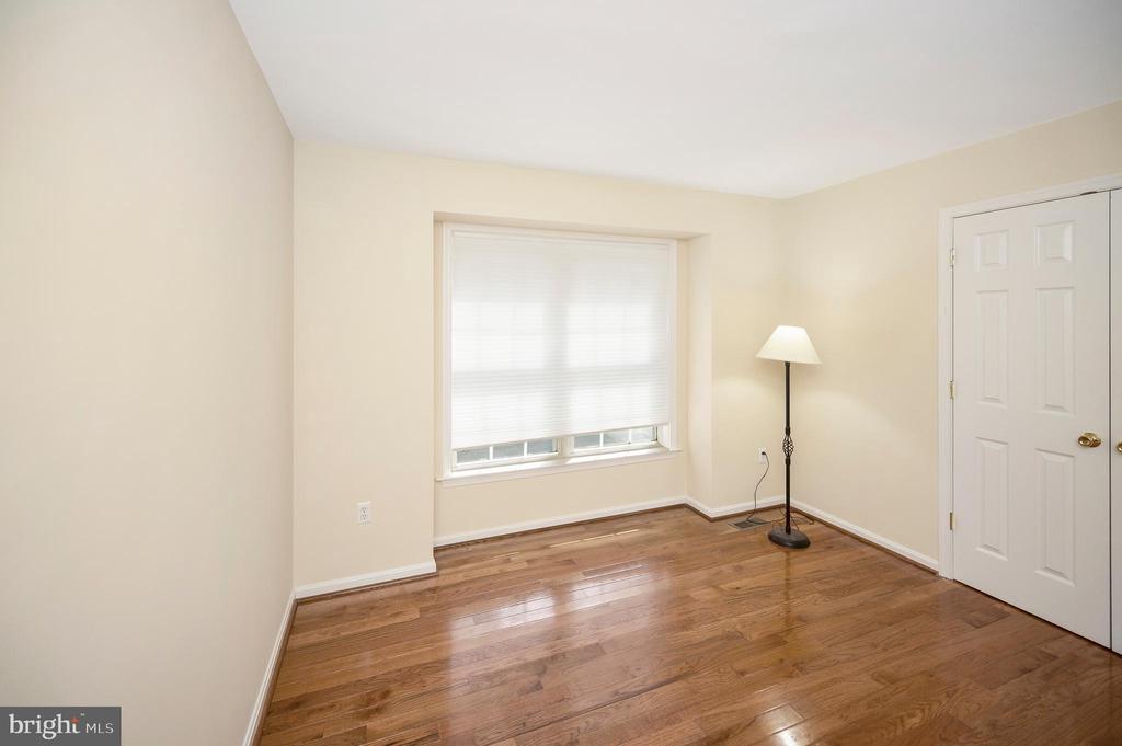 1115 EASTOVER PARKWAY