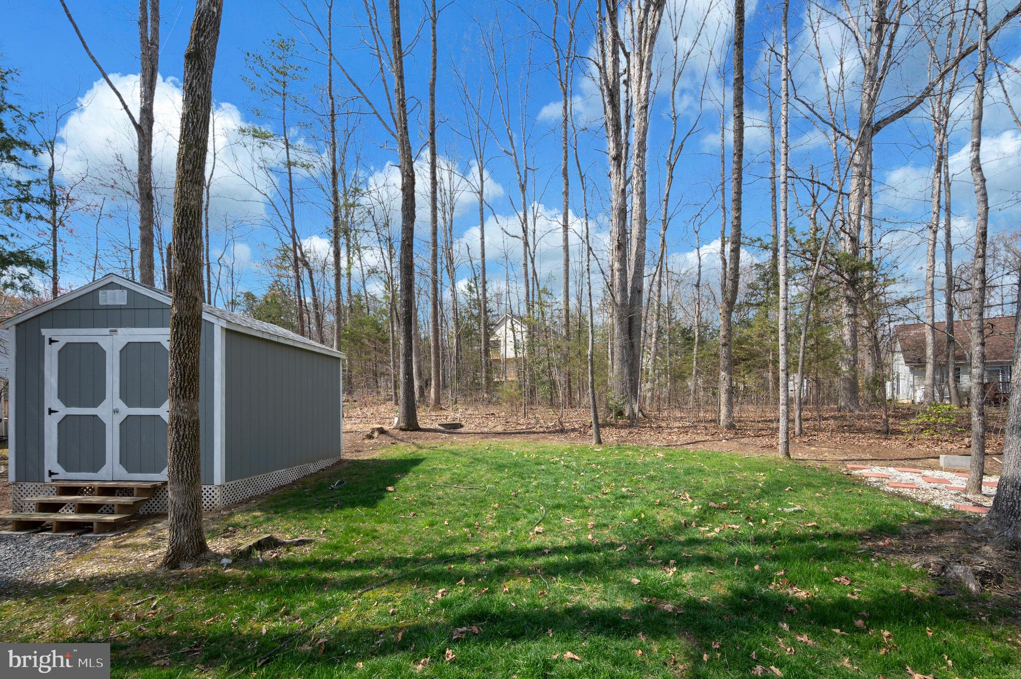 105 ASPEN COURT