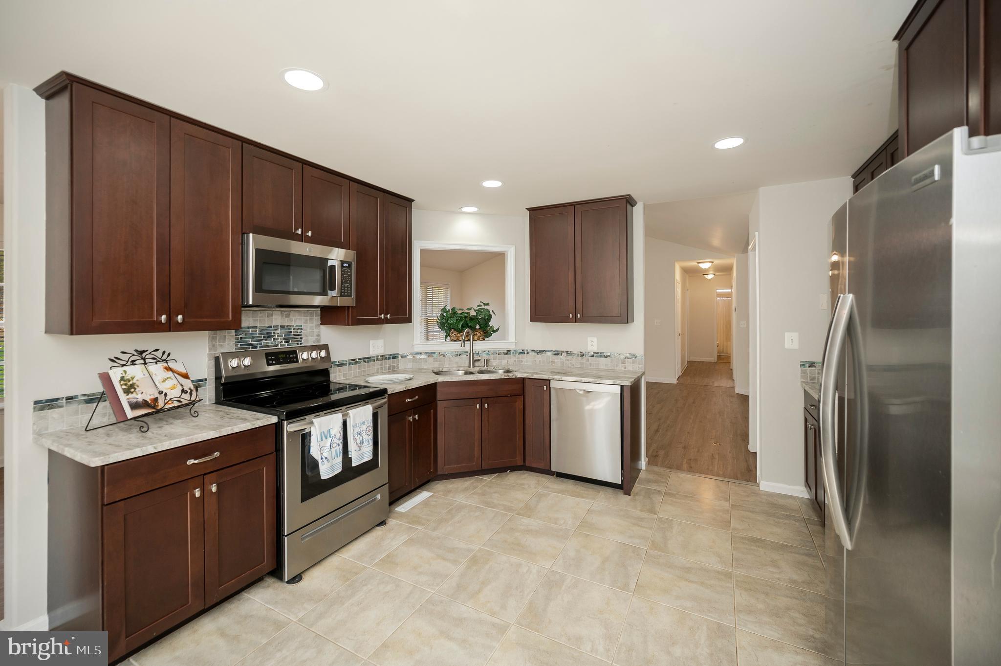 105 ASPEN COURT