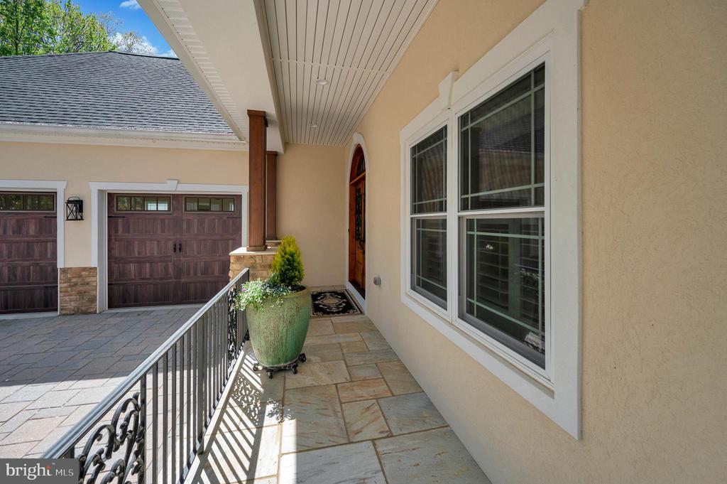 206 MADISON CIRCLE