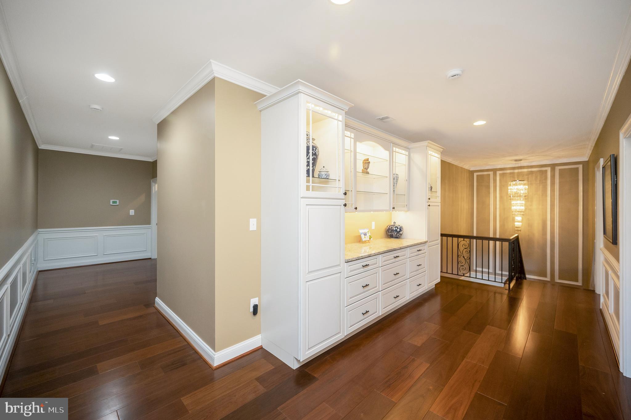 206 MADISON CIRCLE