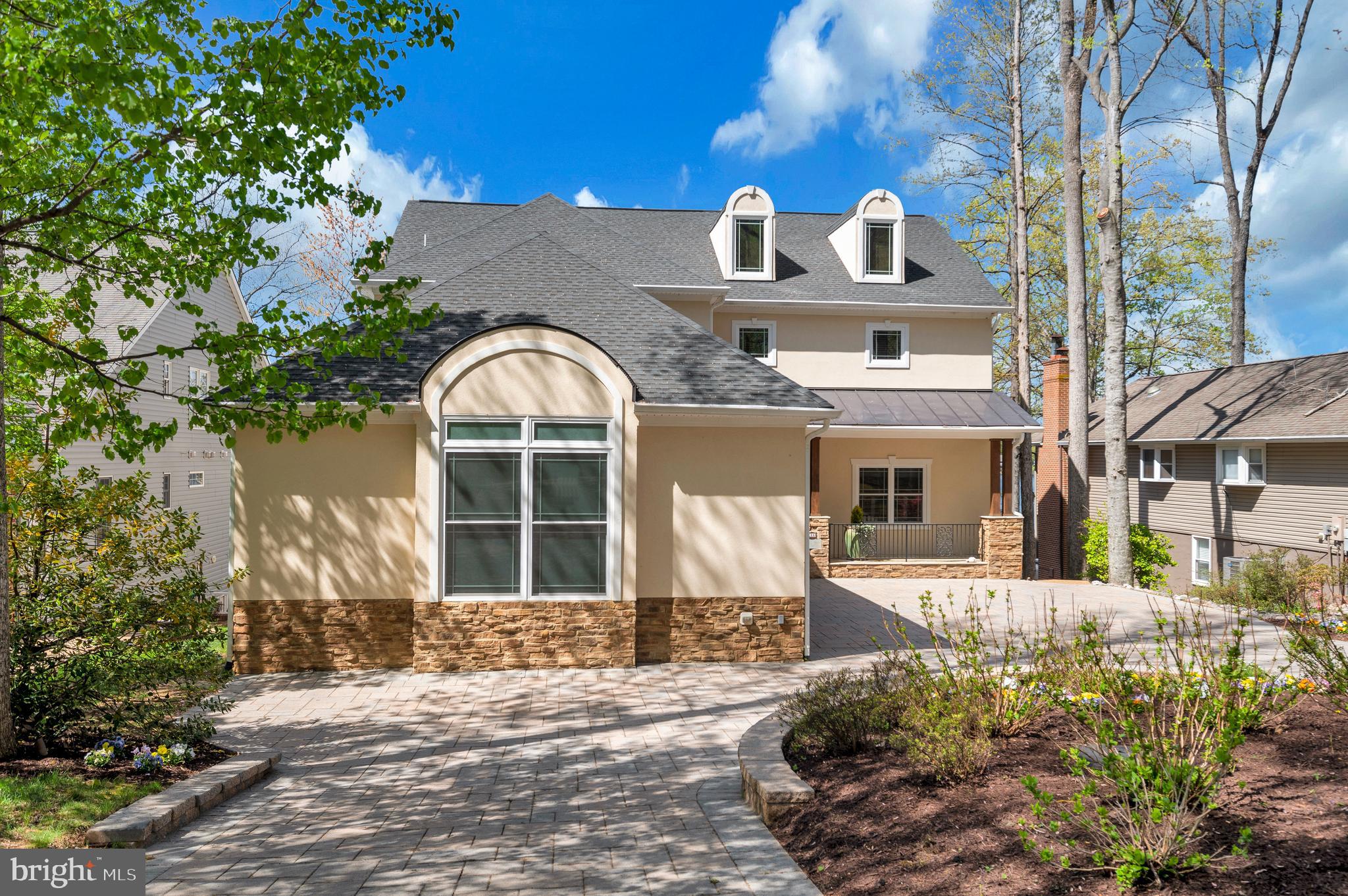 206 MADISON CIRCLE