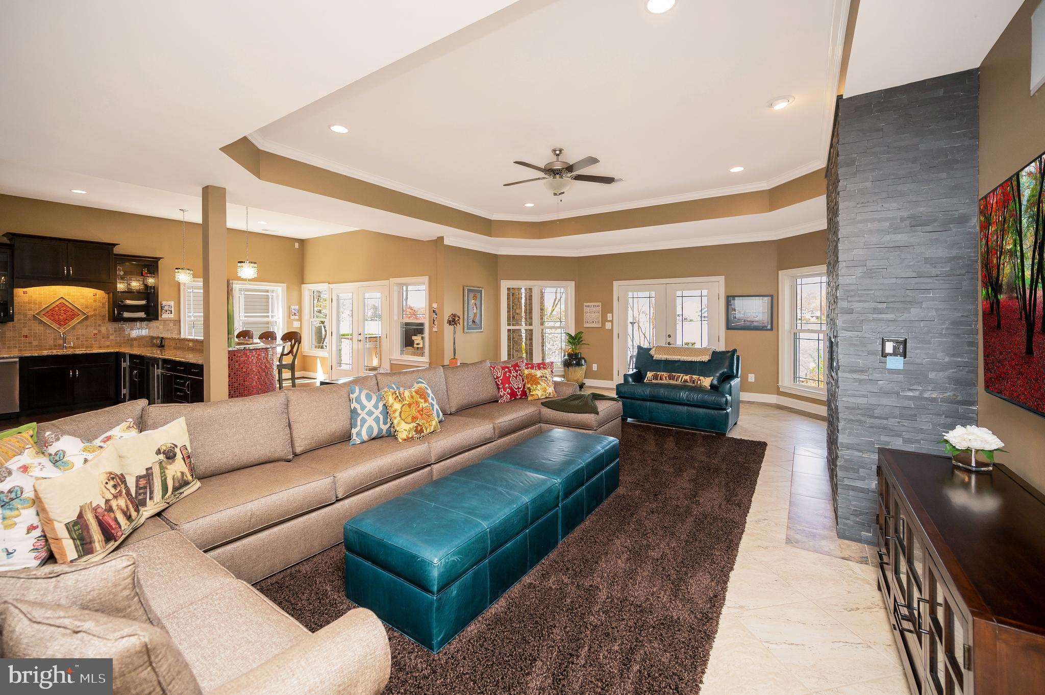 206 MADISON CIRCLE