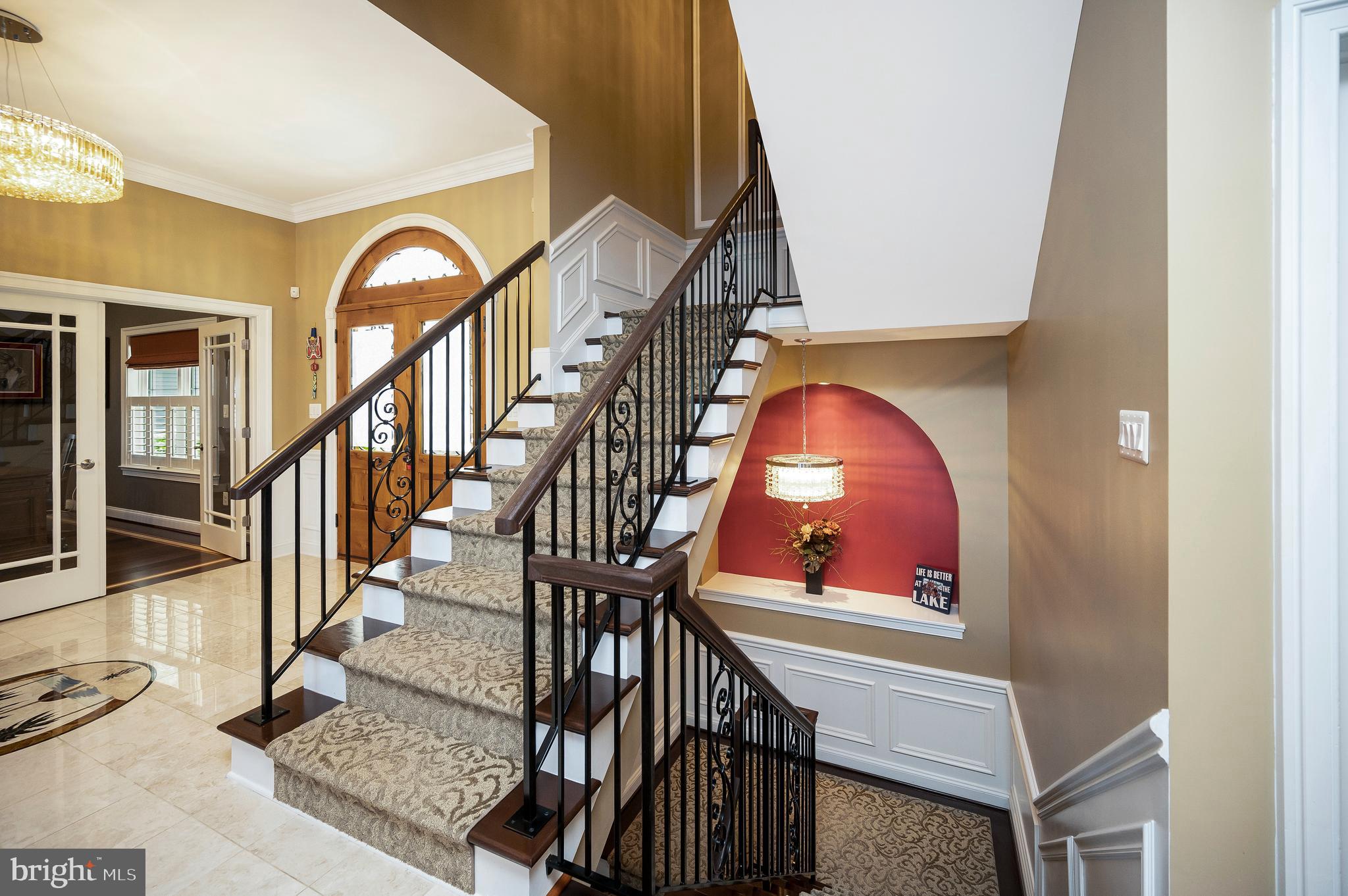 206 MADISON CIRCLE
