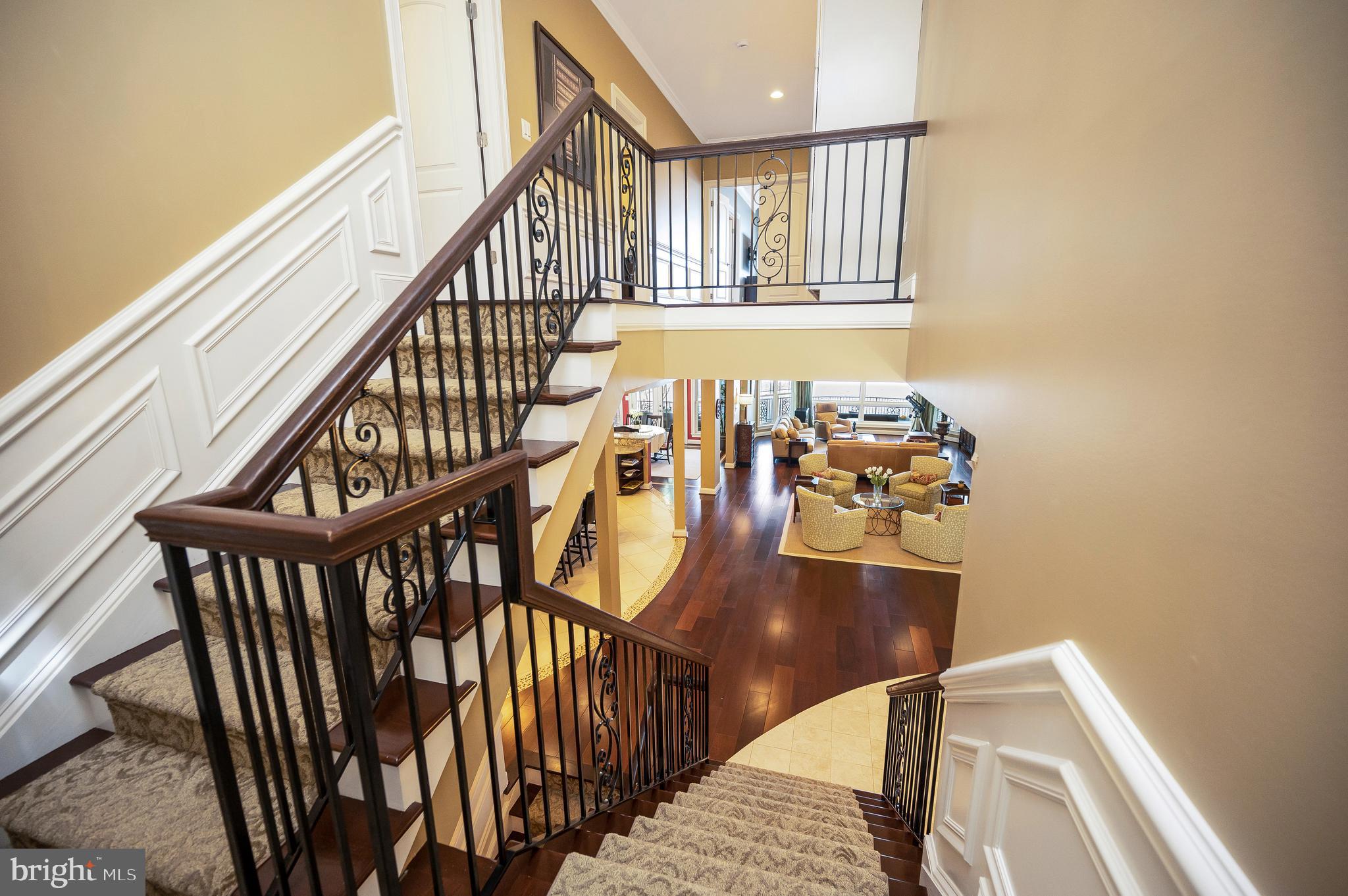 206 MADISON CIRCLE