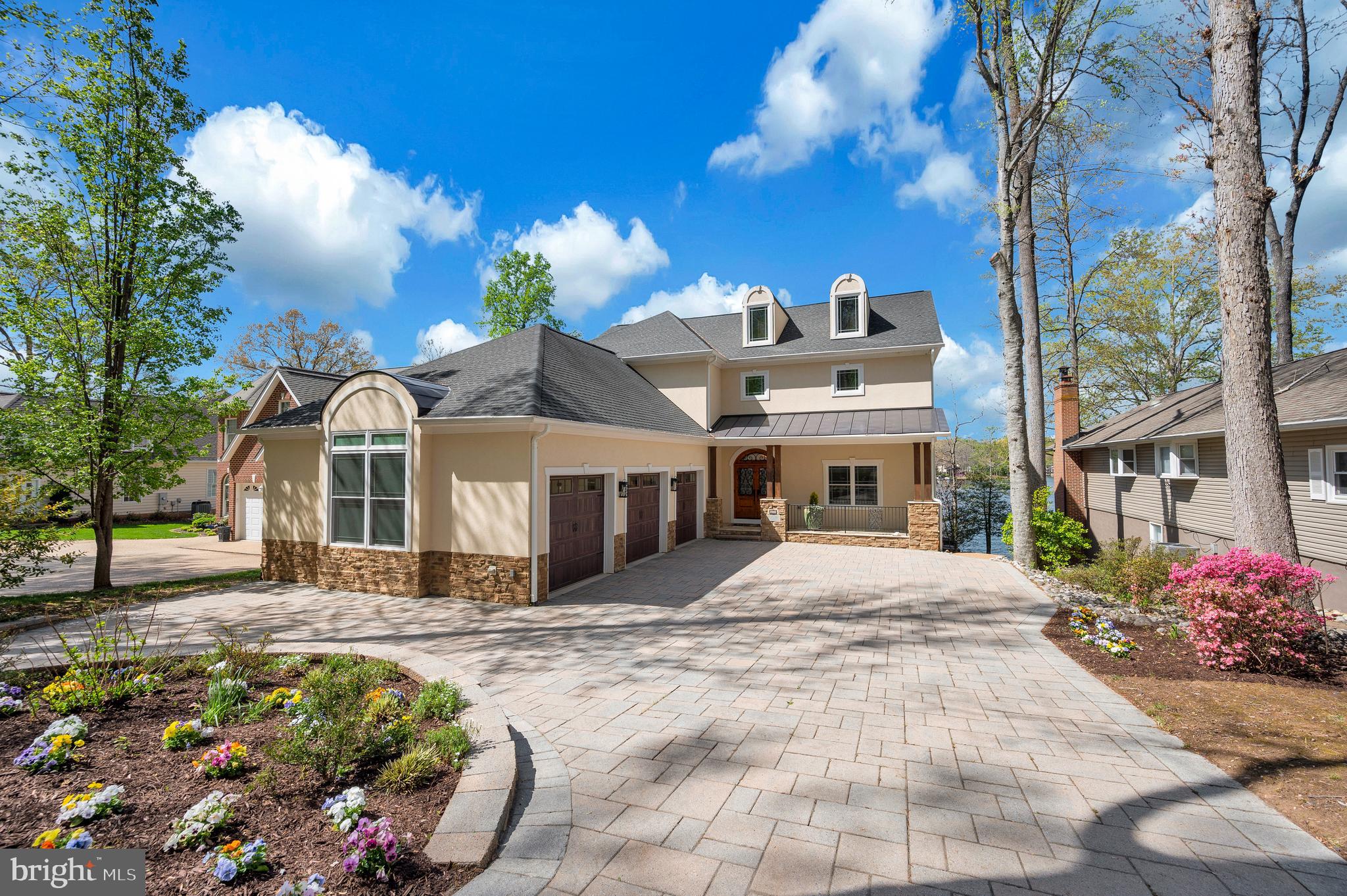 206 MADISON CIRCLE
