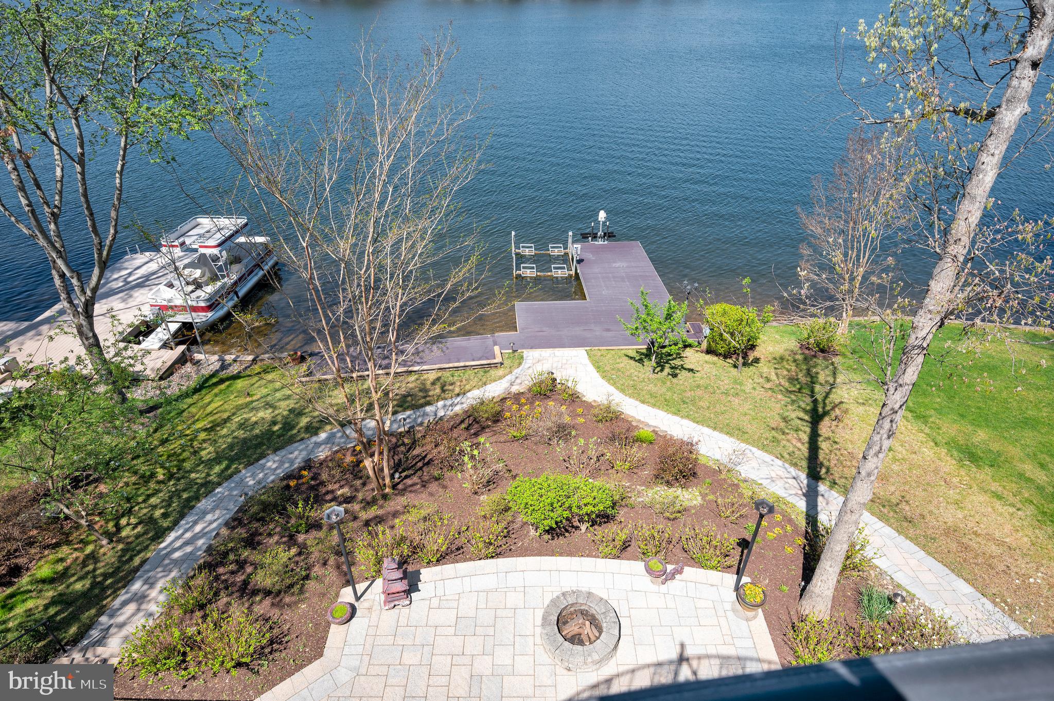 206 MADISON CIRCLE