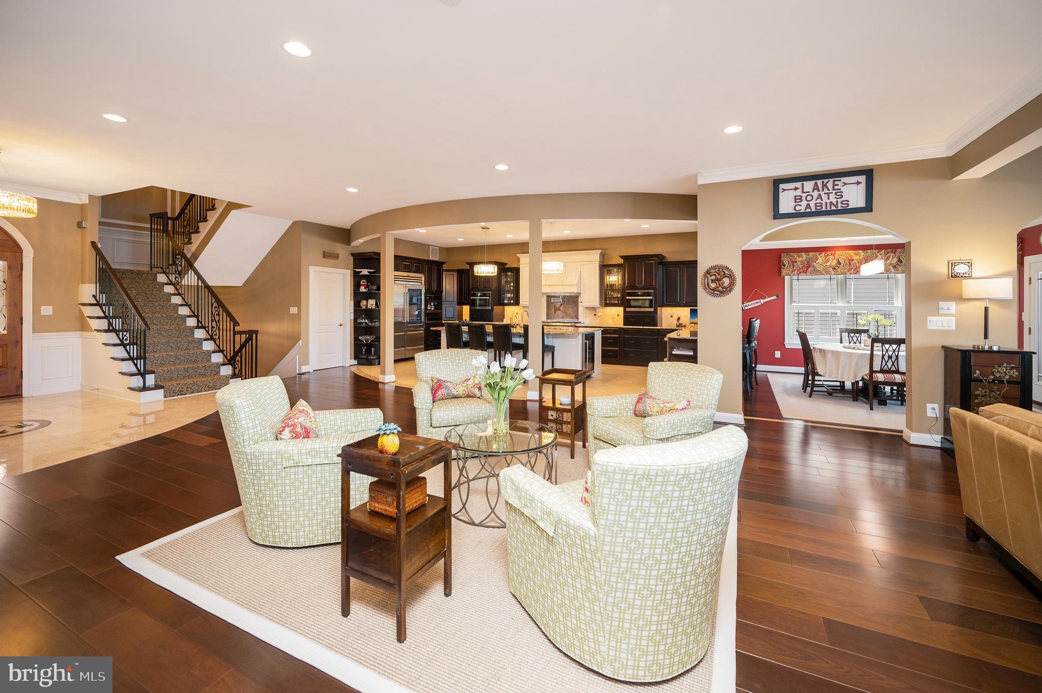 206 MADISON CIRCLE