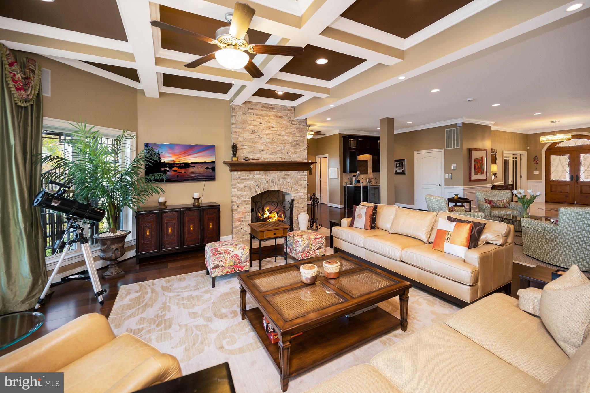 206 MADISON CIRCLE