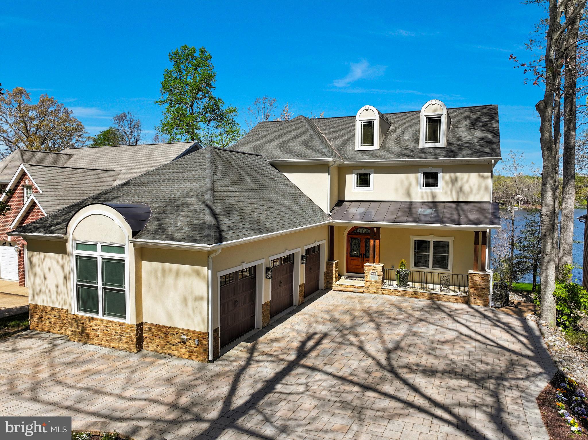 206 MADISON CIRCLE