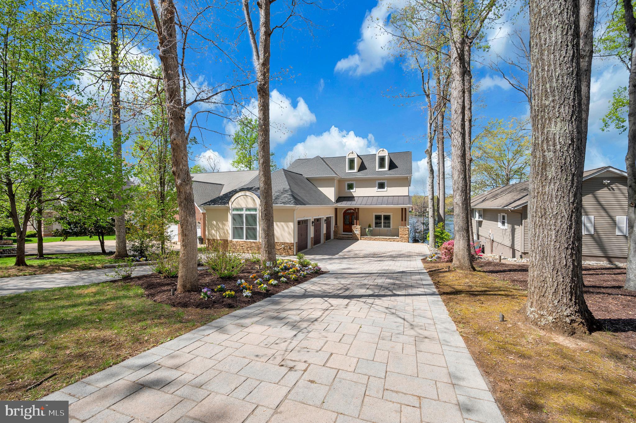 206 MADISON CIRCLE