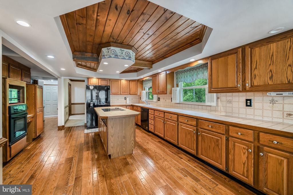 2065 SPOTSWOOD DRIVE