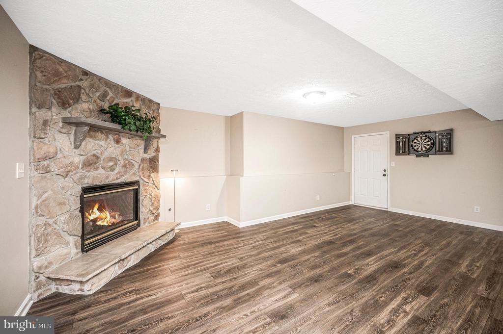 305 BIRDIE ROAD