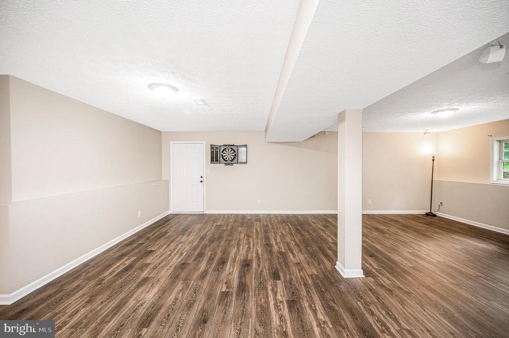 305 BIRDIE ROAD