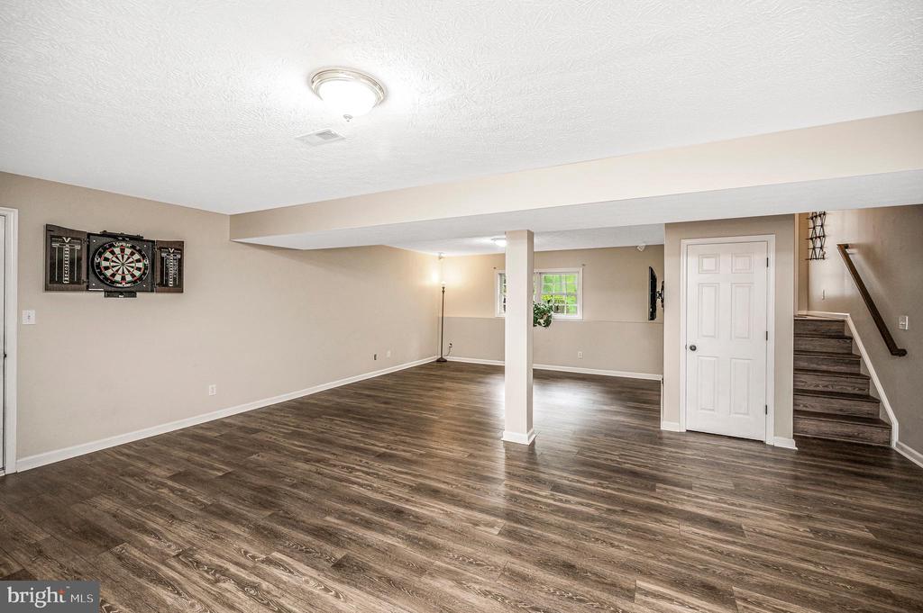 305 BIRDIE ROAD